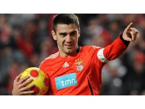 Akigolara Yunanlı önlibero