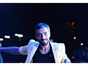 İstanbul'da Trabzonspor sloganı attı