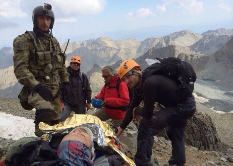 Rize'de dağcıya askerler ulaştı