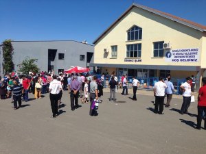 KTÜ'de onlarca öğrenci kayıt için...