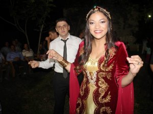 Bu da sambacı gelin