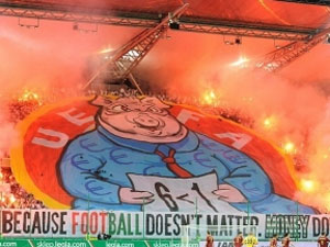 Trabzonspor'un rakibine ceza!