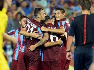 Trabzonspor’un  İki Cezayirlisi  geçit vermedi