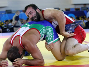 Milli güreşçiler şampiyonluk yolunda!