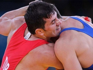 Trabzonlu güreşçiden büyük başarı!