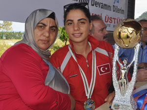 Trabzonlu sporcunun büyük azmi!