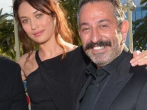 "Cemcim hiç komik değilsin"