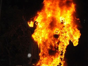 Atatürk heykeline çirkin saldırı!