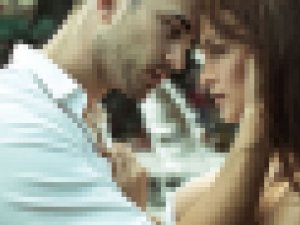 18 yaşındaki genci bıçakladı