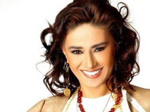 Ünlü şarkıcı ölümden döndü!