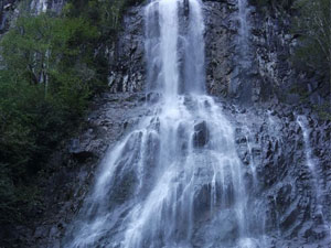 Mançune ezan sesini duydu