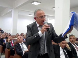 İnönü büstüne AK Parti engeli