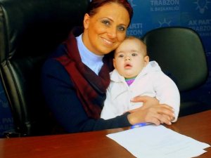 Gümüş, "Kadınlar siyasettin tam merkezinde olmalı"