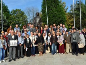 Atatürk heykeli tartışma yarattı!