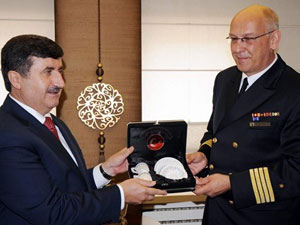 Alman komutandan Vali Öz'e veda ziyareti