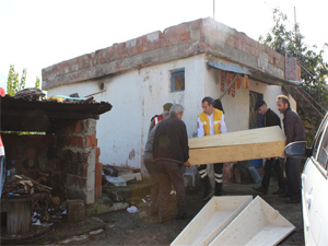 Önce karısını öldürdü sonra da kendisini!