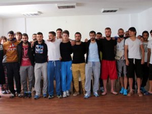 Paralar ödenmedi futbolcular grevde!