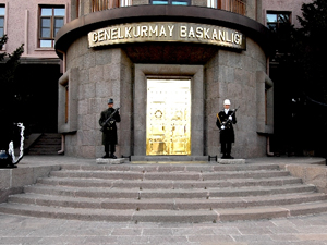 Genelkurmay'da sürpriz görüşme!