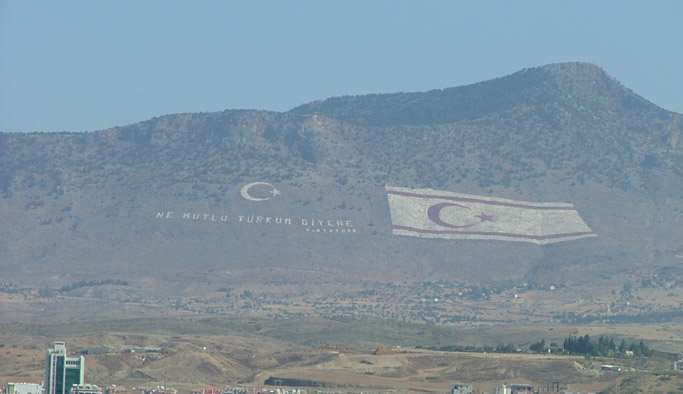 Kıbrıs görüşmesinde gerginlik!