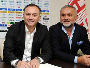 Hami Mandıralı resmen Antalyaspor'da