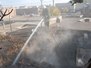 Evde tek başına bırakılan çocuk yangın çıkardı