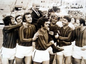 Takımının adını soyadı yapan futbolcu unutulmadı