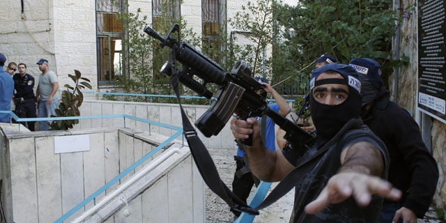 İsrail ordusu Ramallah'a girdi