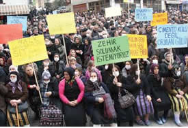 Tonya’da Çimento rafa mı kalkıyor…