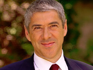 Eski Başbakan'a yolsuzluk şoku