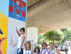 Trabzon'da şiddete fırça attılar