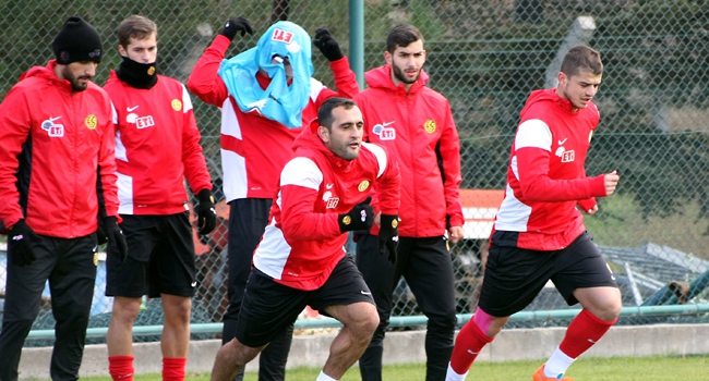 Es-Es'de hazırlıklar