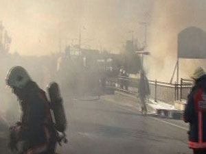 Yangın işyerlerini kül etti