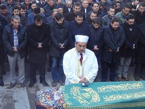 Melek öğretmen Trabzon'a geliyor