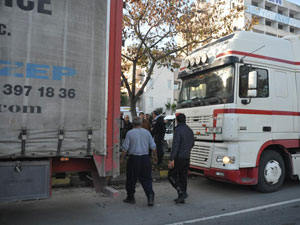 Trabzon'da el frenini çekmeyi unutunca...