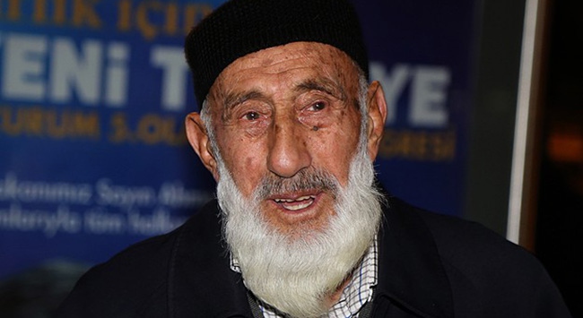 Elimi öptü çok duygulandım