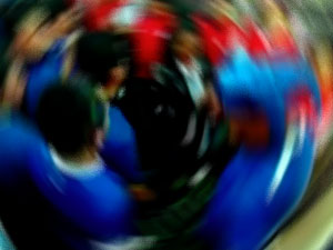 Holiganlar dehşet saçtı