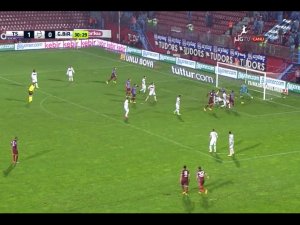 Özer ilk golünü attı