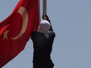 Bayrak indiren haine istenilen ceza