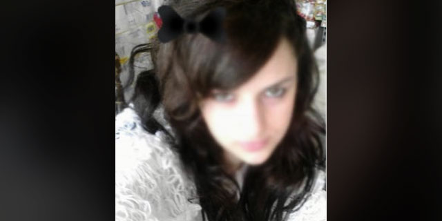 Genç kız evinde dehşeti yaşadı!