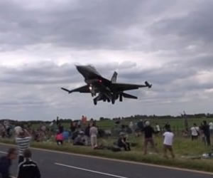 Türk pilotu İngiltere'de  fenomen oldu