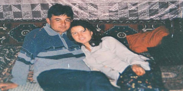 Beş çocuk annesi eşini internet kıskançlığından öldürmüş