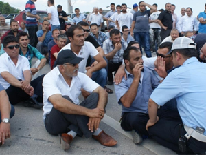 İnşaat işçilerinin maaş eylemi