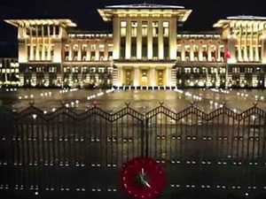 AYM'den Ak saray kararı