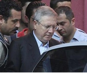 O emniyet müdürünün adı da listede