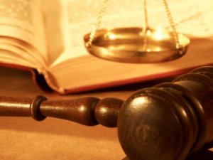 Avukatlara kısıtlama getirildi