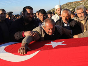 Şehide gözü yaşlı veda