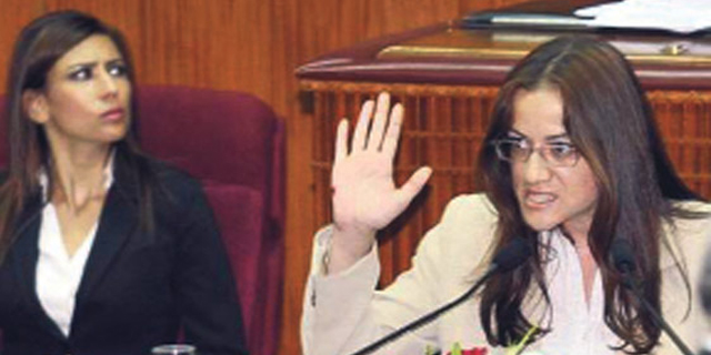 KKTC Meclisi'nde kürsüye çıktı ‘Türk askeri tecavüzcü' dedi