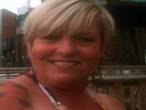 Kuran yırtan kadına bakın ne ceza verildi?