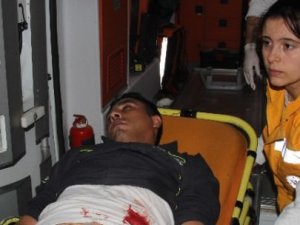 Çok para harcayan oğlunu bıçakladı