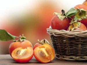 Trabzon hurması yaşlanmayı önlüyor